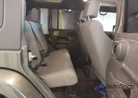 2008 Jeep Wrangler Unlimited Sahara from USA, damaged, VIN 1J4GA59158L504309